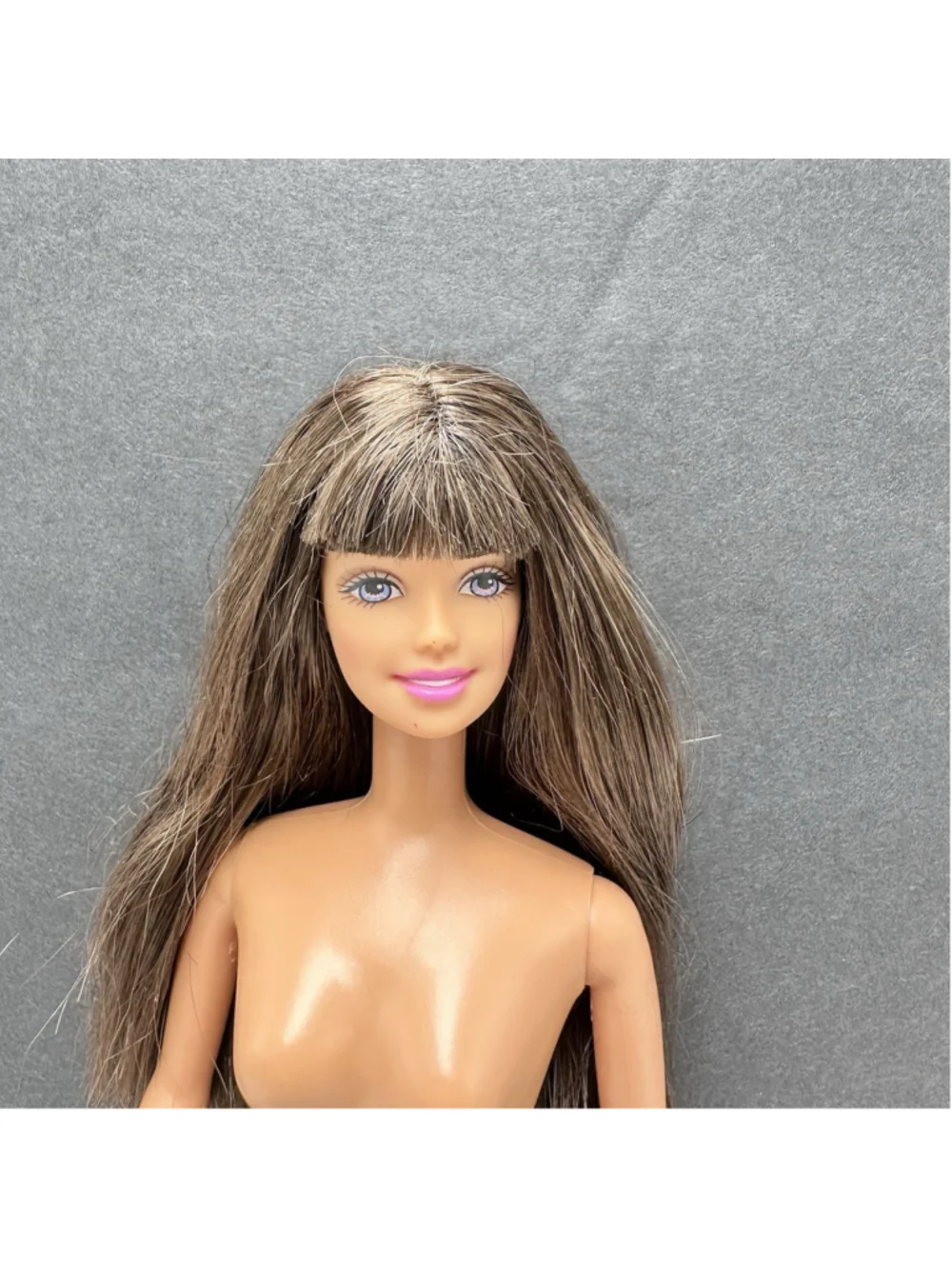 VTG Barbie Teresa Doll 1990’s Twist and Turn Mattel Bangs Brunette Nude